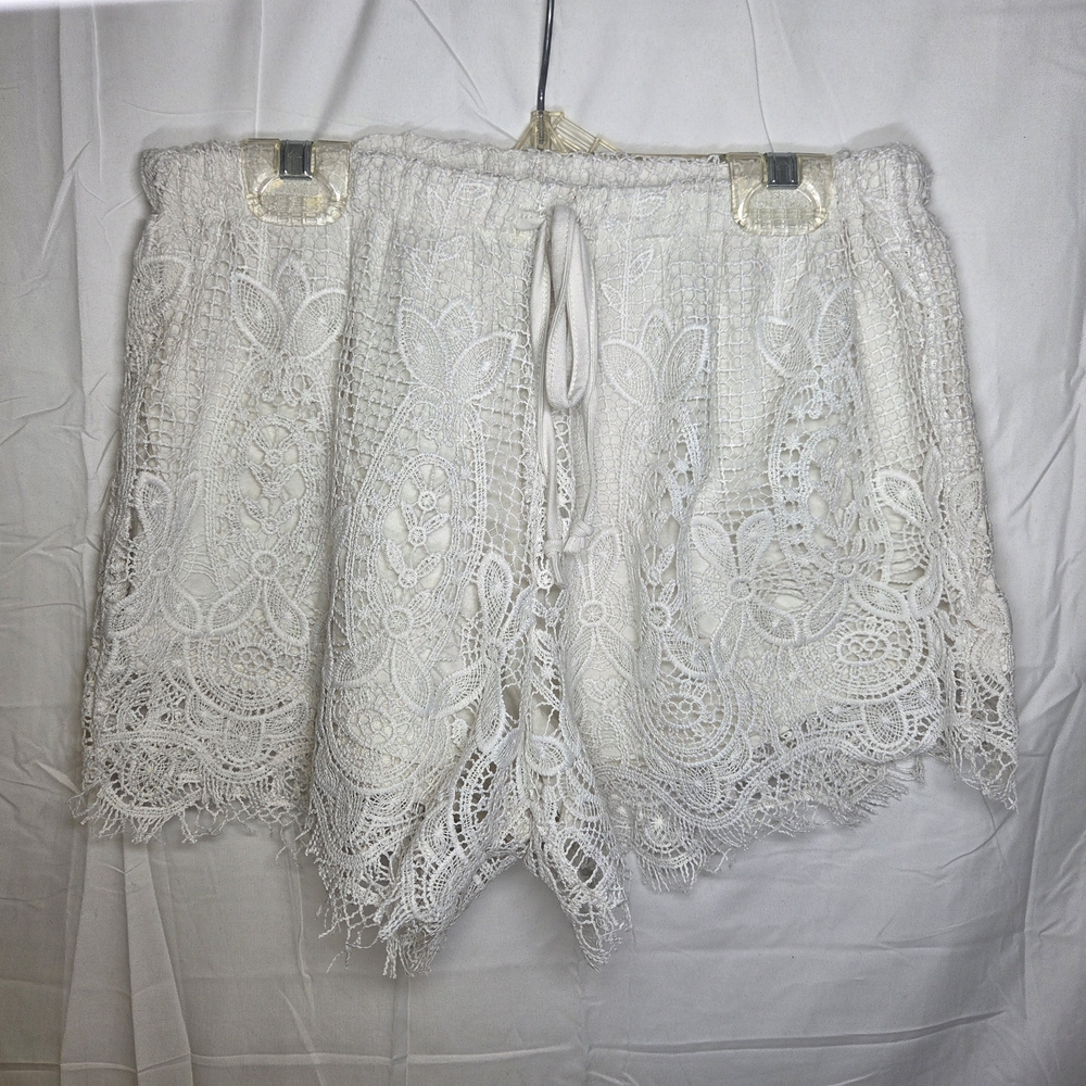 Chic White Lace High Waist Women's Shorts Drawstring Waistband Size Medium
